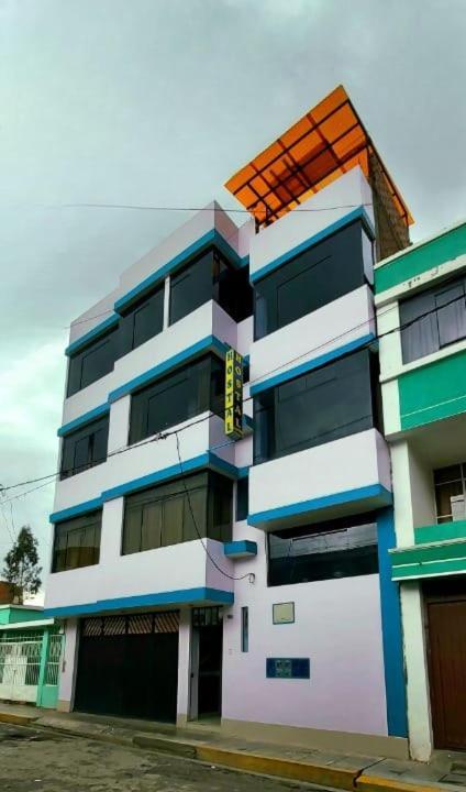 Hostal Los Pinos وانكايو المظهر الخارجي الصورة